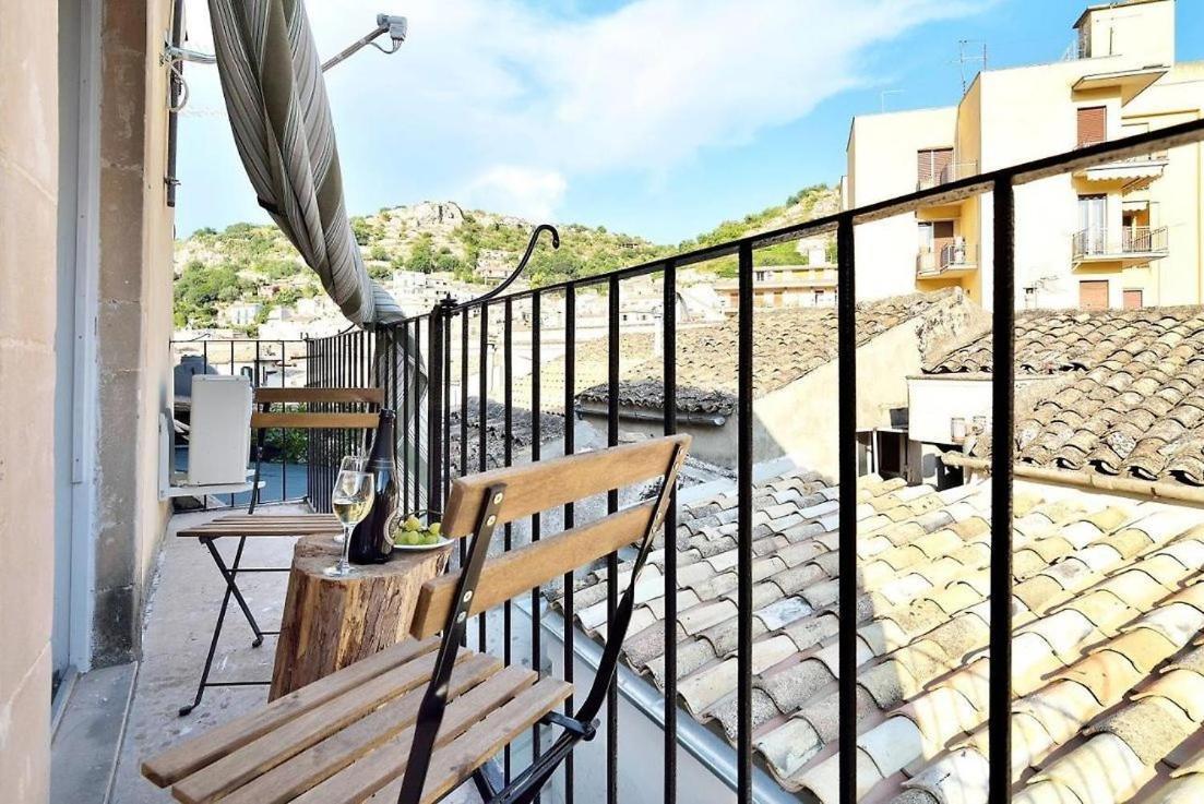 Misar-36 Hotel Modica Eksteriør billede